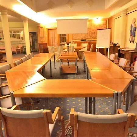 Отель Wellness Seehof 4*